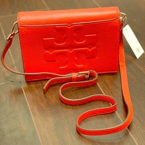 'Bombe T' Leather Convertible Crossbody NWT Red